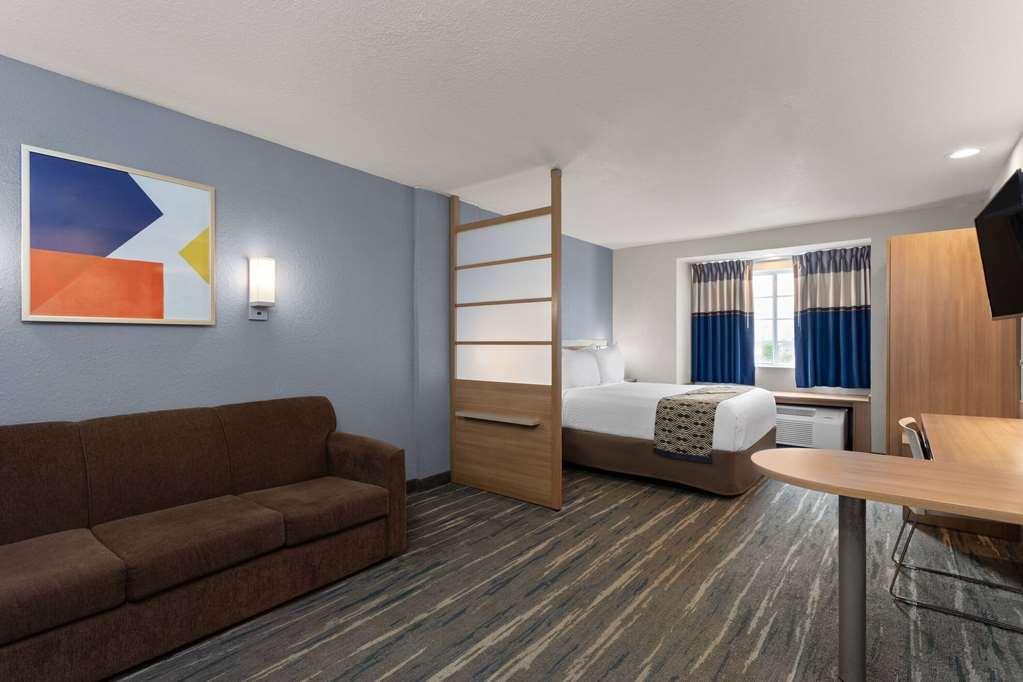 Microtel Inn And Suites - Zephyrhills Chambre photo